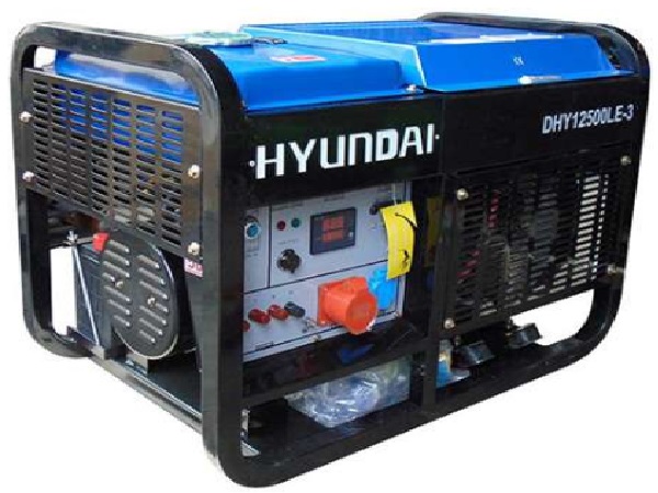 Máy phát điện 12kva chạy dầu 3 pha. Hyundai DHY12500LE-3